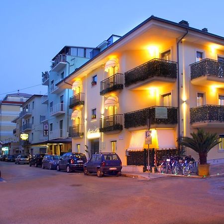Casa Vacanze Villa Spina San Benedetto del Tronto Habitación foto