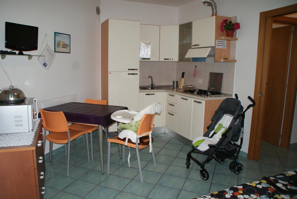 Casa Vacanze Villa Spina San Benedetto del Tronto Habitación foto